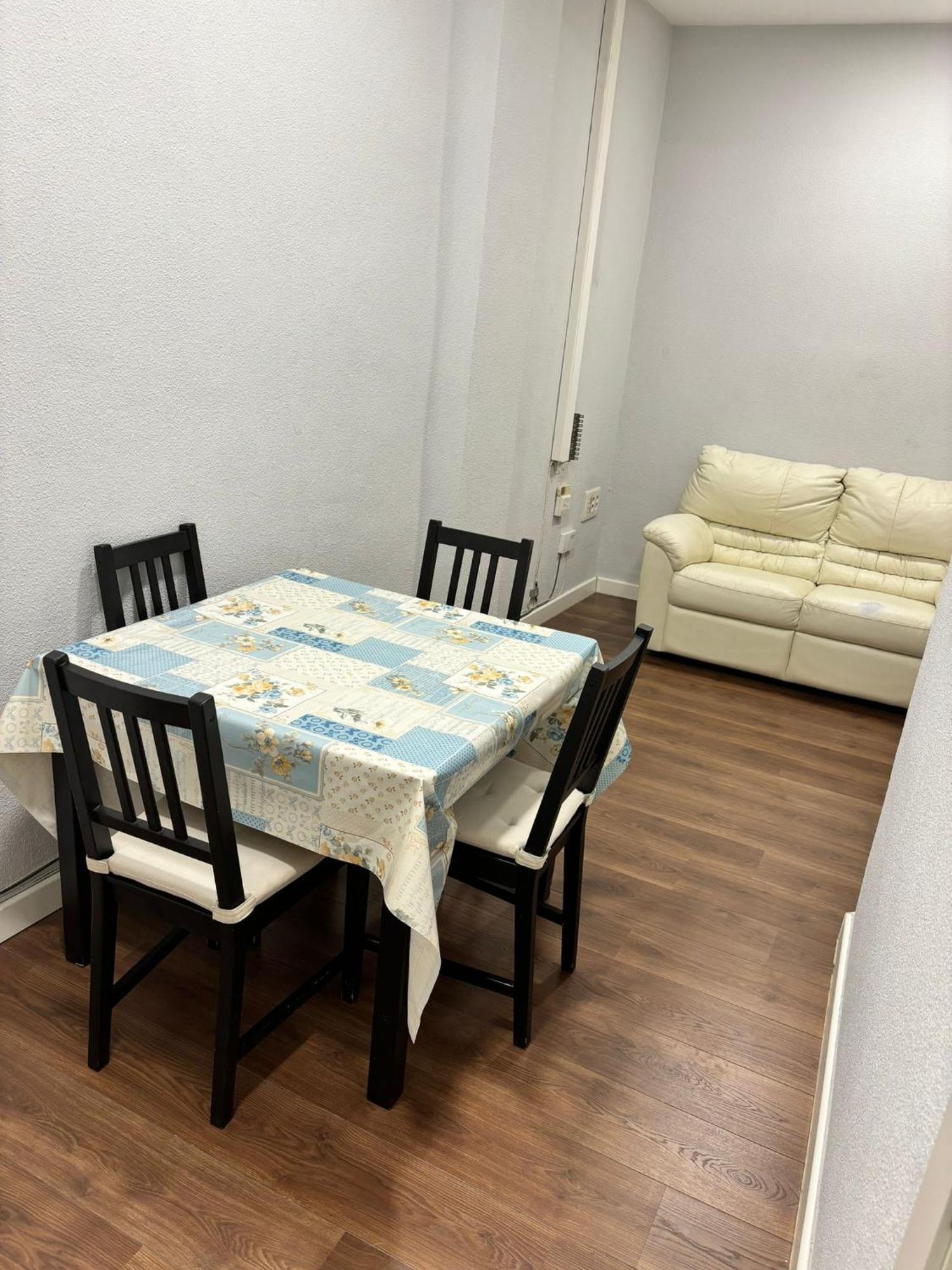 Homestay Plaza De La Caleta 2 *